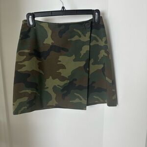 Like new, Alice+Olivia skirt!